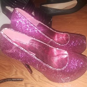 Pink pumps